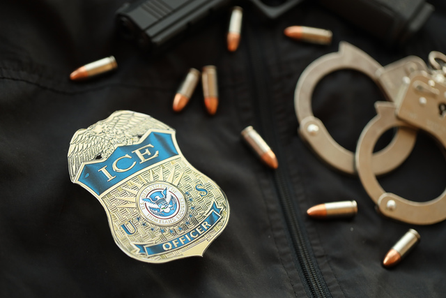 Motorista que fugiu após quase atropelar policial de Sweetwater é capturado após acidente: Polícia