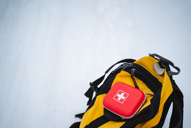 SUV de delegado do condado de Manatee capota após colisão com caminhonete