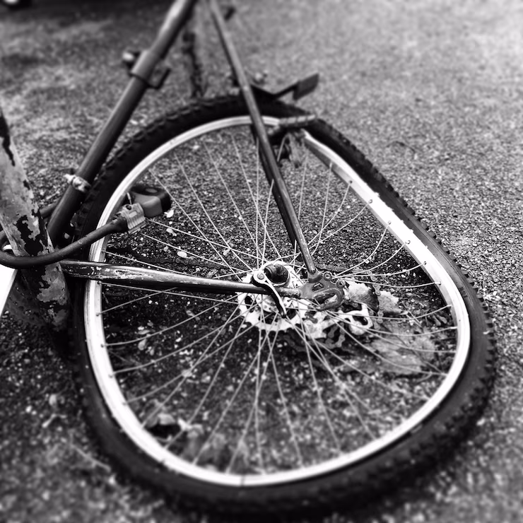 Ciclista morre após acidente na Veronica S Shoemaker Blvd. em Fort Myers