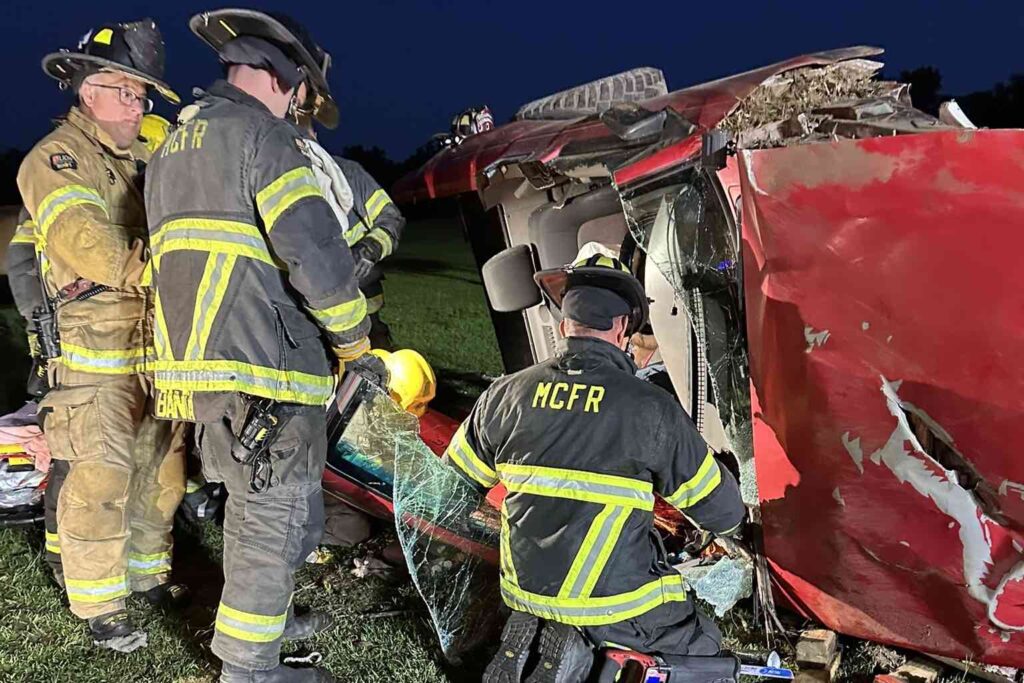 Motorista empalado é resgatado após iPhone alertar bombeiros de Marion sobre acidente