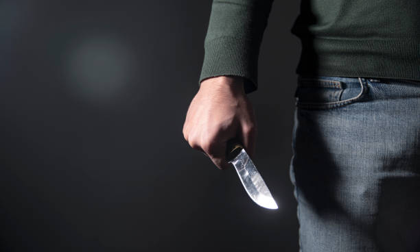 Homem acusado de esfaquear vítima no braço e no rosto em Hialeah