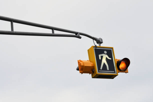 Homem de Pensacola atropelado enquanto atravessava “de forma imprudente” a Massachusetts Ave, gravemente ferido