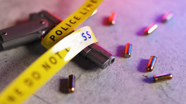 Homem em estado crítico após disparar acidentalmente contra si mesmo em shopping center em Sunrise