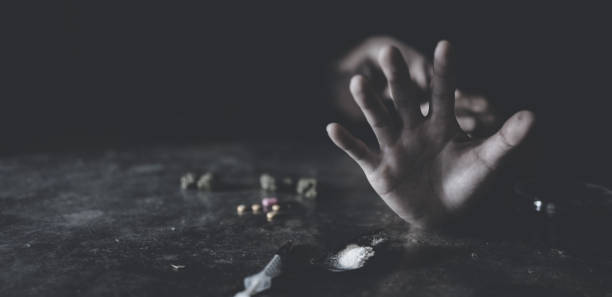Homem preso após esfaquear vítima por pagamento de US$ 5 por crack
