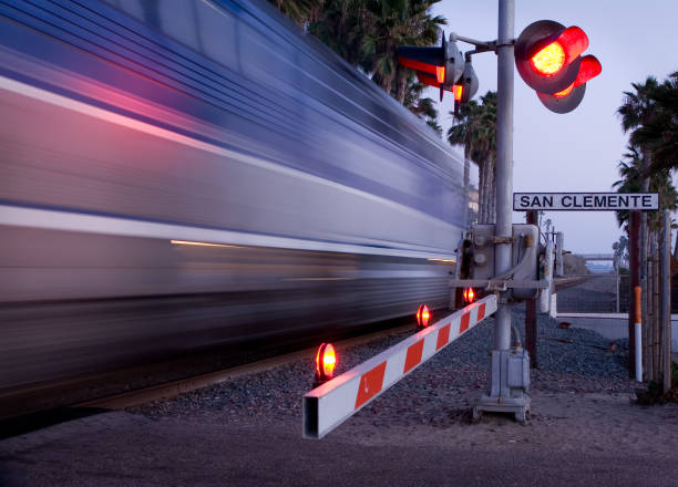 Irmãos morrem após serem atropelados por um trem no condado de Volusia