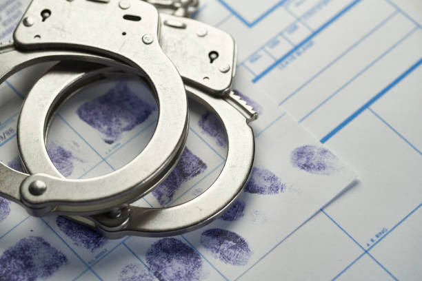 Um homem morre após ser baleado várias vezes pela polícia em um encontro “estranho” depois de puxar o cabelo de uma mulher grávida durante um ataque