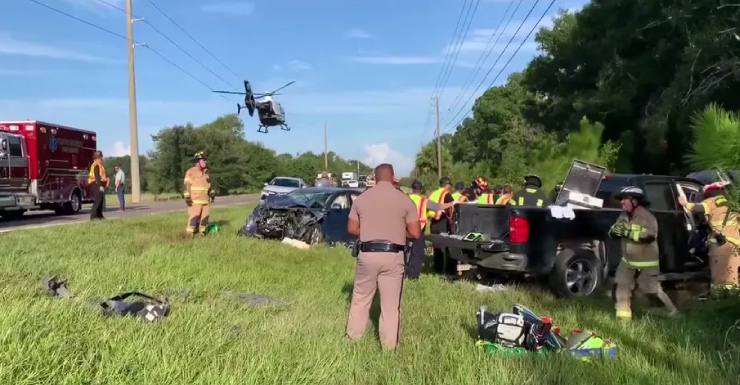 3 pessoas são hospitalizadas após acidente na SR 52 em Pasco County