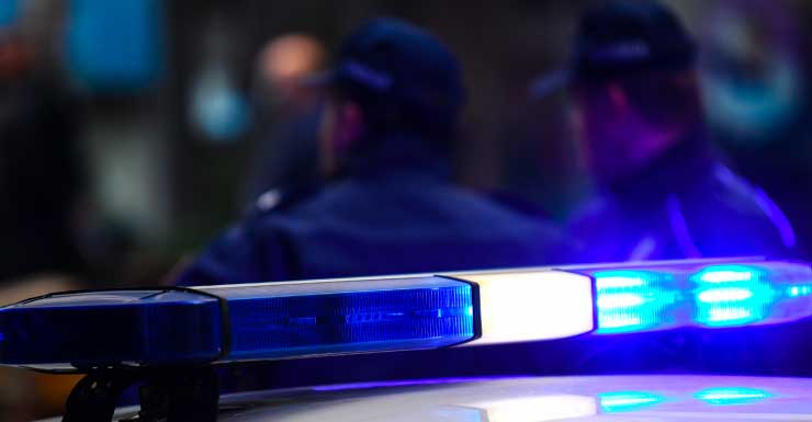 Homem é acusado de estrangular e matar colega de quarto em residência assistida em Flagami.