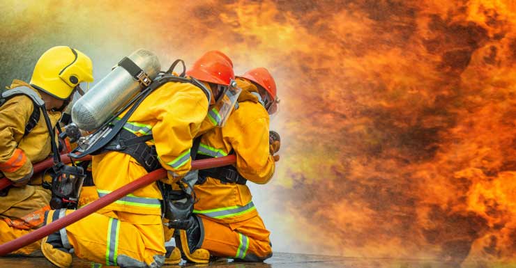 Incêndio em casa em Ruskin causa grandes danos