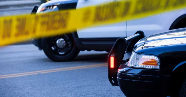 Jovem de 19 anos fica ferido após tiroteio em DeFuniak Springs.