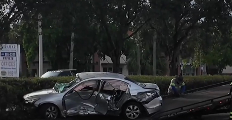 Menor está entre os dois feridos em acidente em West Park