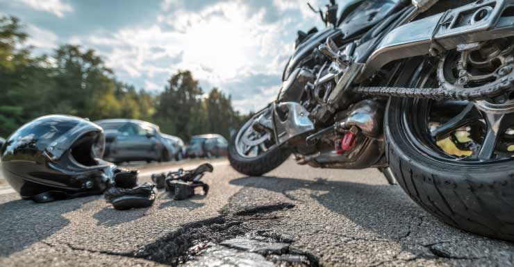 Motociclista morre e duas pessoas ficam feridas em acidente em Palm Coast, segundo Patrulha Rodoviária da Flórida