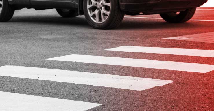 Mulher de Lakeland é presa após atropelar e deixar pedestre morto na rua, diz Xerife de Polk County.