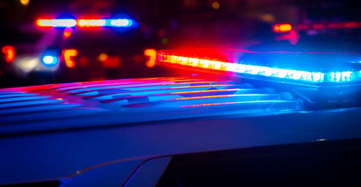 Suspeito é preso após esfaquear duas pessoas em apartamento de Sebring, segundo a polícia