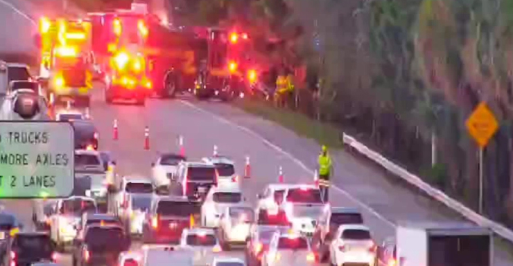 Acidente com feridos na I-95 Sul em West Palm Beach bloqueia faixas