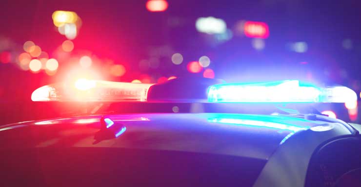 Homem procurado após ataque com taco de metal e bastão de choque em casa em DeBary