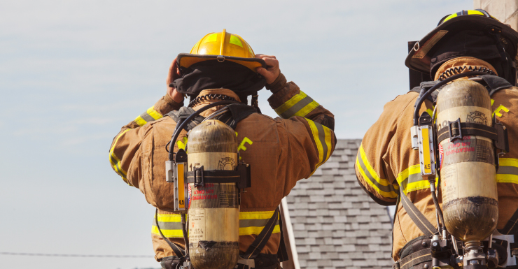 Incêndio atinge trailer em Bokeelia e se espalha para outros na manhã de terça-feira