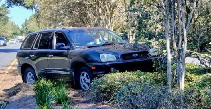 Motorista culpa mau funcionamento do veículo após bater no canteiro em 466