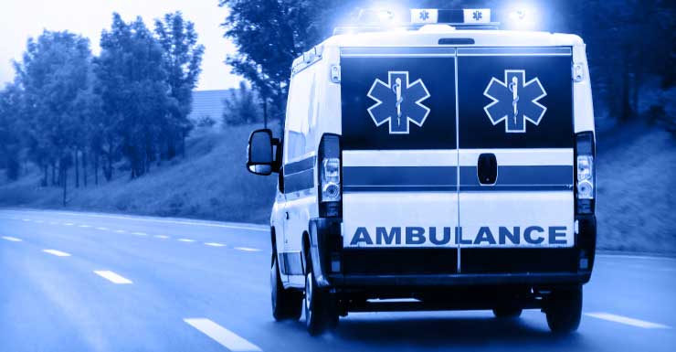 Motorista morre após ser baleado e colidir carro com criança dentro polícia de St. Pete