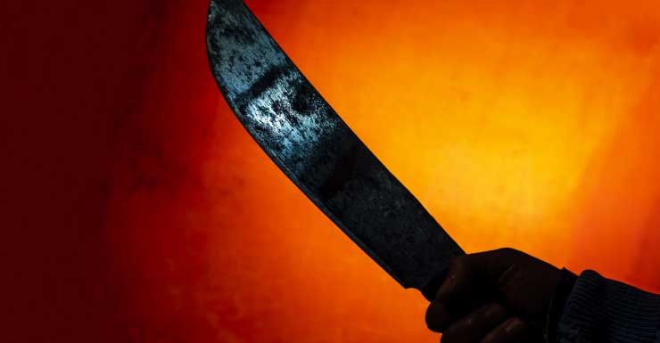 Policial de Fort Pierce é ferido em ataque com facão no Walmart; suspeito está sob custódia
