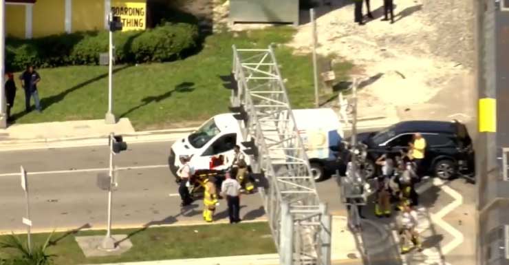 1 pessoa é hospitalizada após trem da Brightline colidir com carro no nordeste de Miami-Dade