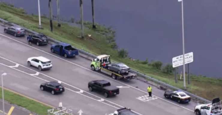 7 pessoas hospitalizadas após motorista perder controle do carro na Turnpike sentido norte em Hollywood