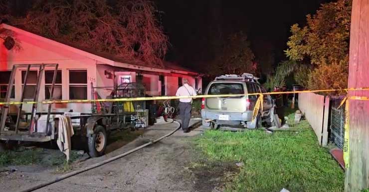 Duas pessoas ficam feridas em incêndio dentro de casa condenada em Bradenton
