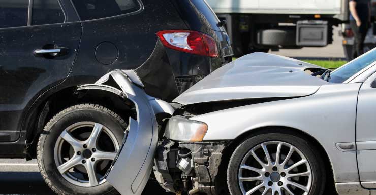 Motoristas enfrentam atrasos pela manhã após acidente bloquear faixa na I-75