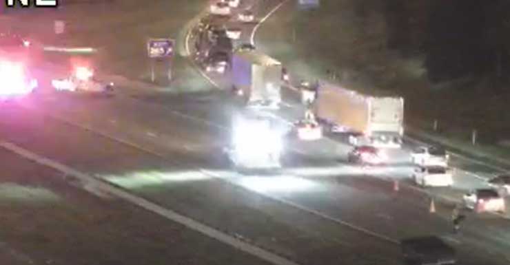 Todas as faixas reabertas após acidente com vários veículos bloquear faixas da esquerda na I-75 Norte, antes da saída para a Fletcher Avenue