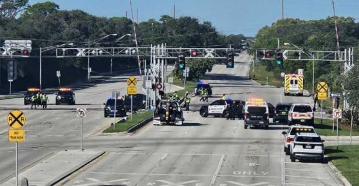 Acidente entre veículo e trem fecha Palmetto Park Road em Boca Raton
