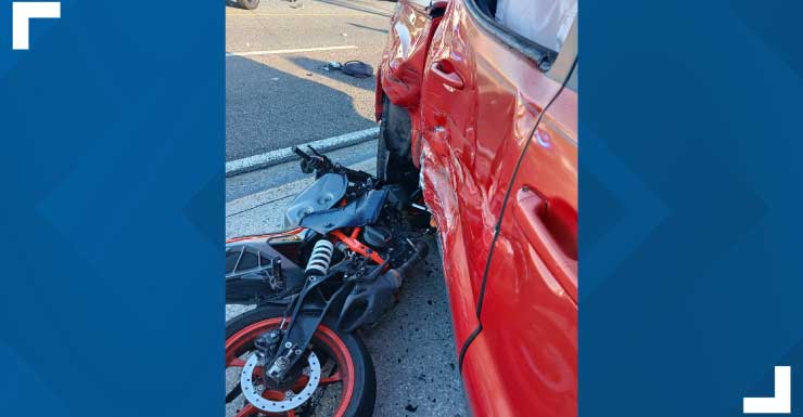 Alerta de Trânsito Estrada reabre após homem ficar gravemente ferido em acidente de moto no Condado de Hernando