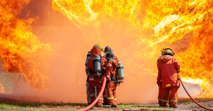 Bombeiros do Condado de Alachua apagam incêndio na cozinha em Hawthorne; 1 pessoa é levada ao hospital