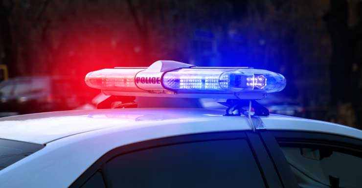 Deputados de Miami-Dade Criminosa usa vidro para esfaquear mulher no pescoço e rosto