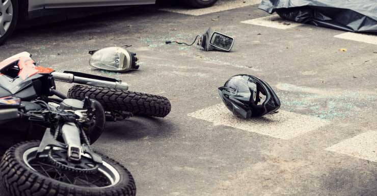 Homem é hospitalizado após acidente de moto na State Road 64