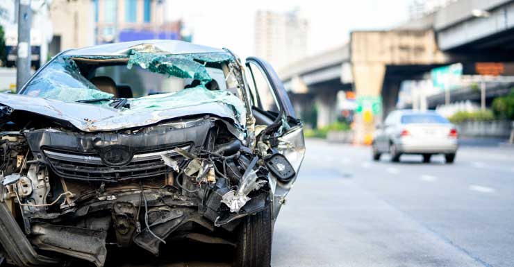 Motorista morre após possível mal súbito e colisão contra árvore em Pine Hills, diz a Patrulha Rodoviária da Flórida