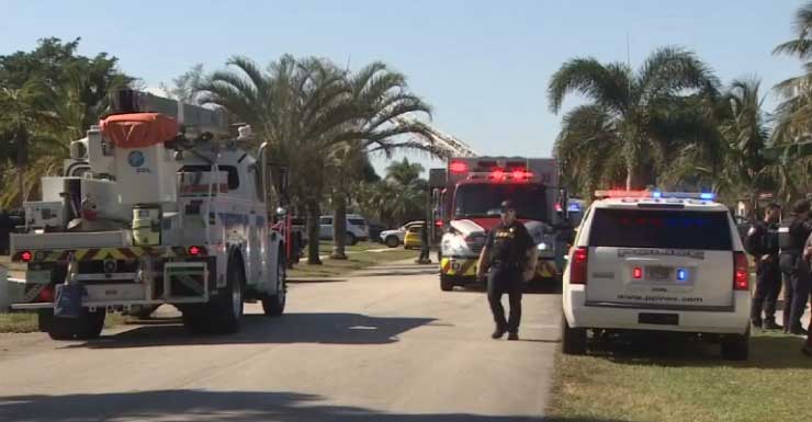 Nenhum ferido após incêndio em residência em Pembroke Pines