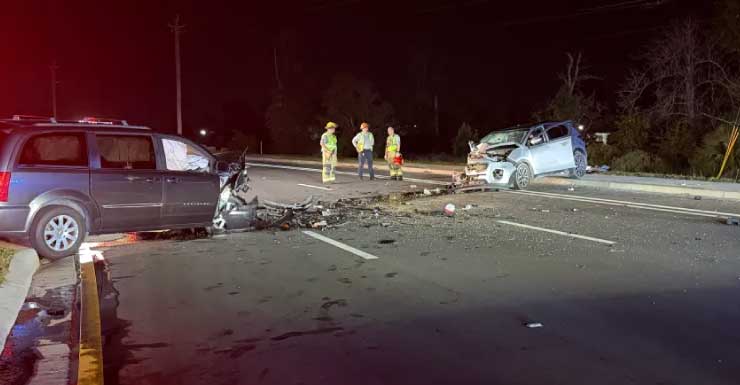 Quatro pessoas ficam feridas em colisão com múltiplos veículos na State Road 390, em Bay County