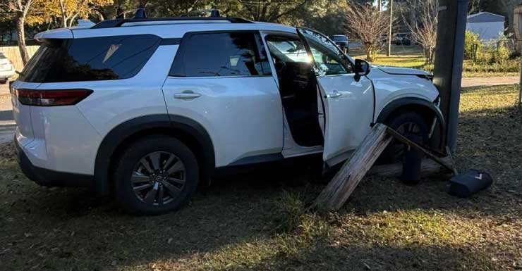 Acidente com veículo roubado em Escambia County leva a múltiplas prisões, dizem autoridades