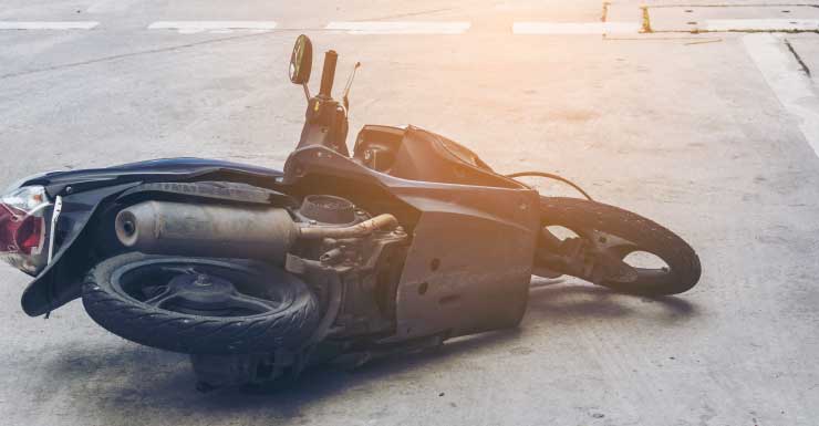Adolescente visitante em minibike causa acidente que mata motociclista, diz xerife de Volusia
