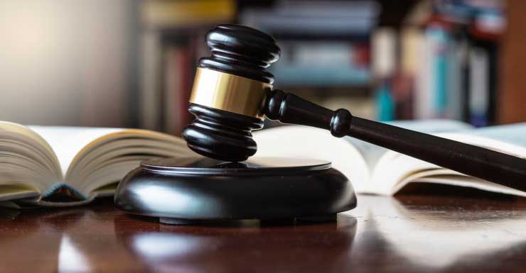 Família processa centro de reabilitação em Ocala pela morte indevida da mãe