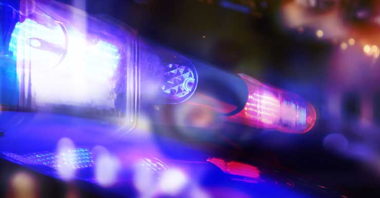 Homem de Gainesville é acusado de agressão agravada após atingir irmão com barra de metal