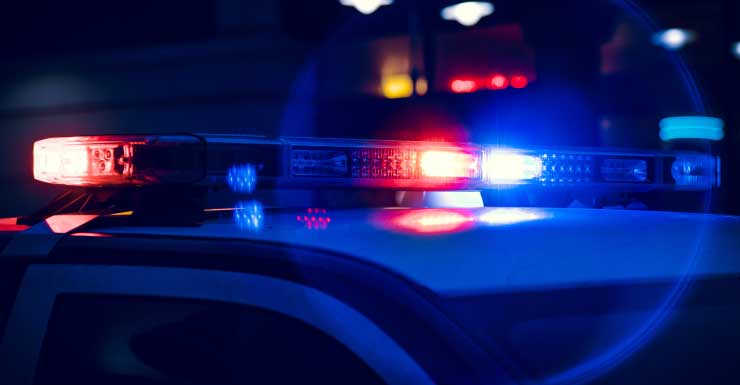 Homem encontrado esfaqueado na sexta-feira à tarde em Grand Park morre após cirurgia, diz JSO