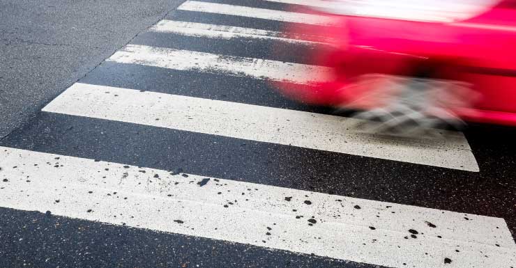 Morador teria agredido motorista de carrinho de golfe que atropelou pedestre na Morse Boulevard.