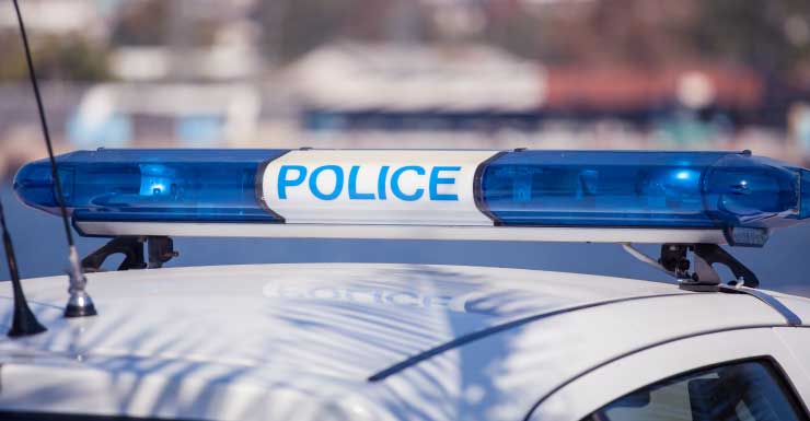 Mulher presa após esfaquear vítima que se recusou a lhe dar dinheiro no Noroeste de Miami-Dade