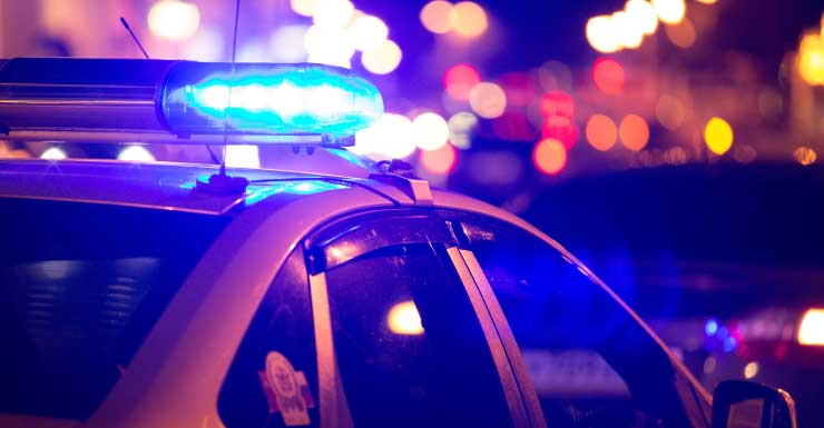 Policial de Tampa é preso após investigação de violência doméstica, diz HCSO