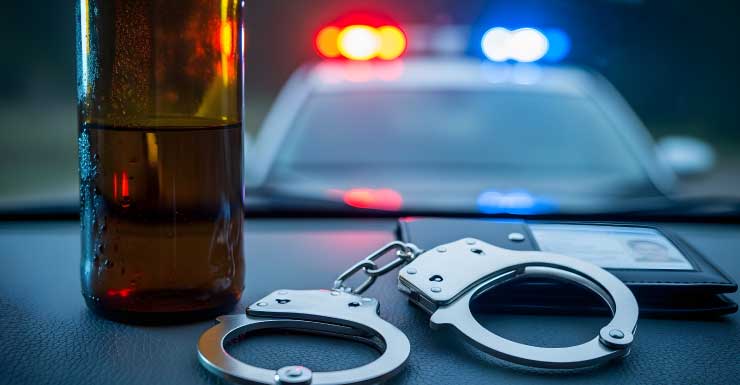 Prisão por DUI após 2 mortos e 1 ferido em acidente no Condado de Lake, diz FHP