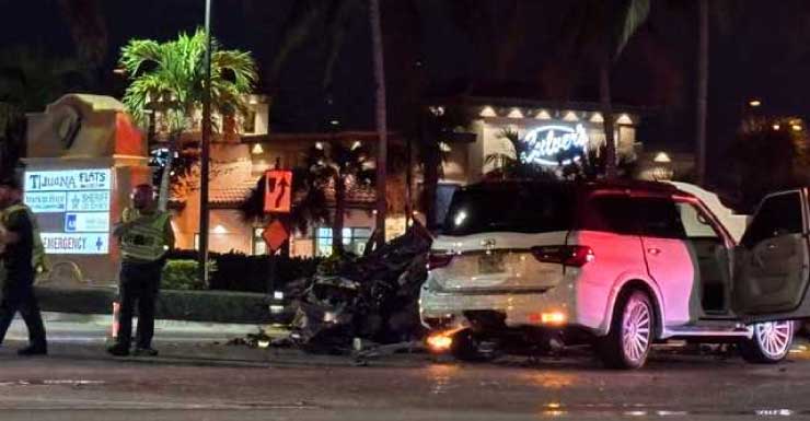 2 hospitalizados após acidente com fogo na US-41 perto do Coconut Point, em Lee County