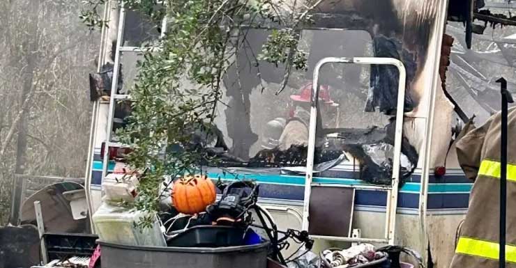Incêndio em motorhome em Choctaw Beach está sob investigação