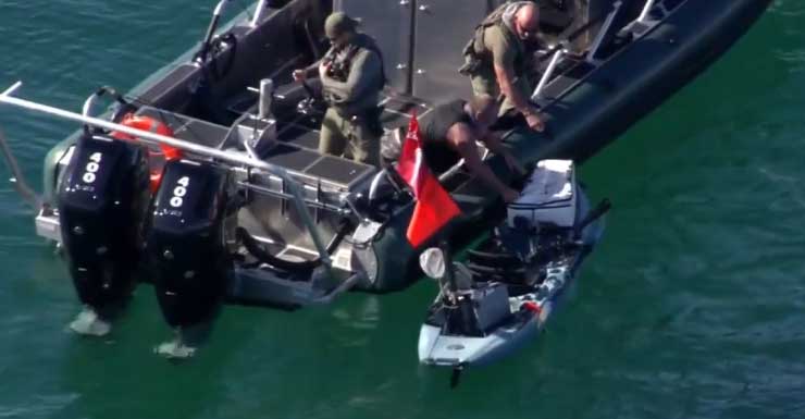Kayaker resgatado pelo BSO em Lauderdale-By-The-Sea