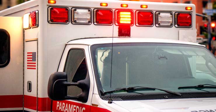 Motorista de guincho morre após ser preso sob veículo em Deerfield Beach